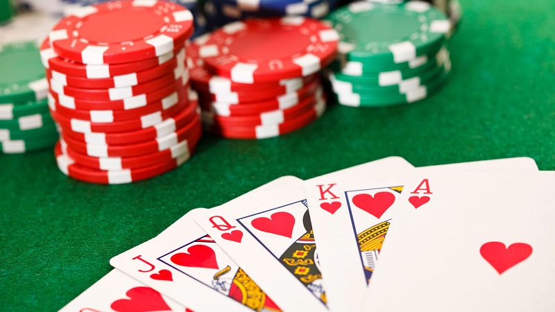 Hướng dẫn cách chơi poker - Mẹo chơi cực đỉnh luôn thắng 1 Hướng dẫn cách chơi poker - Mẹo chơi cực đỉnh luôn thắng